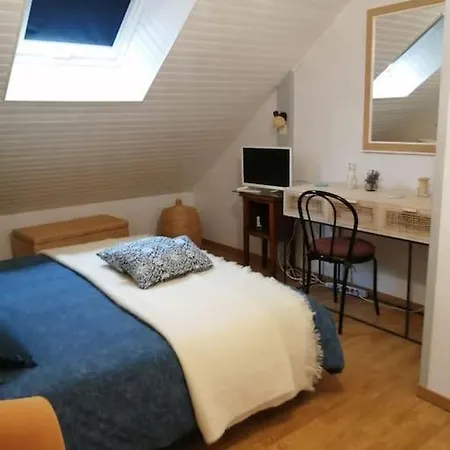 Apartament Charmant Studio Les Rosiers